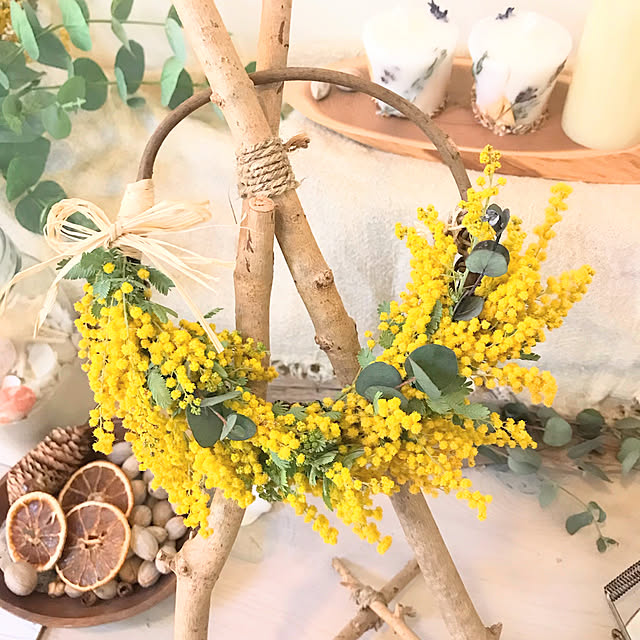 ミモザなユーカリのリース♡/ハンドメイド/無言いいね､すみません^^;/みて頂き有難うございます(^^)/ナチュラル...などのインテリア実例 - 2023-03-13 17:27:50