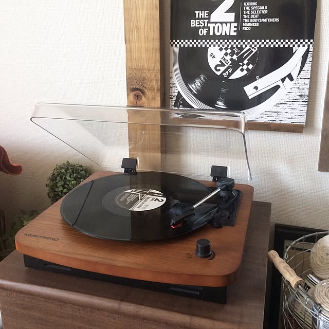 Musitrend LP レコードプレーヤー ステレオスピーカー内蔵 33/45 Musitrend LP レコードプレーヤー ステレオスピーカー内蔵 33/45