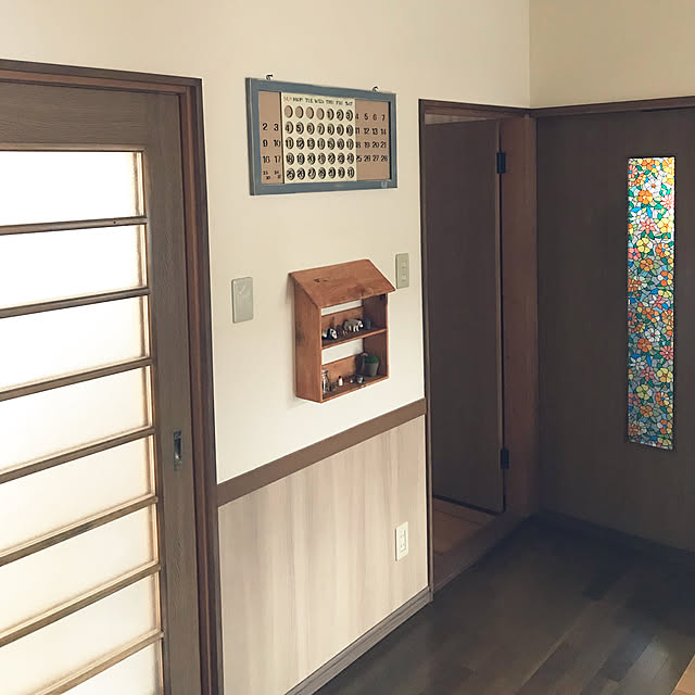 腰板MDF/漆喰壁/カレンダーボード/家型の棚/木工雑貨...などのインテリア実例 - 2019-08-17 17:44:36