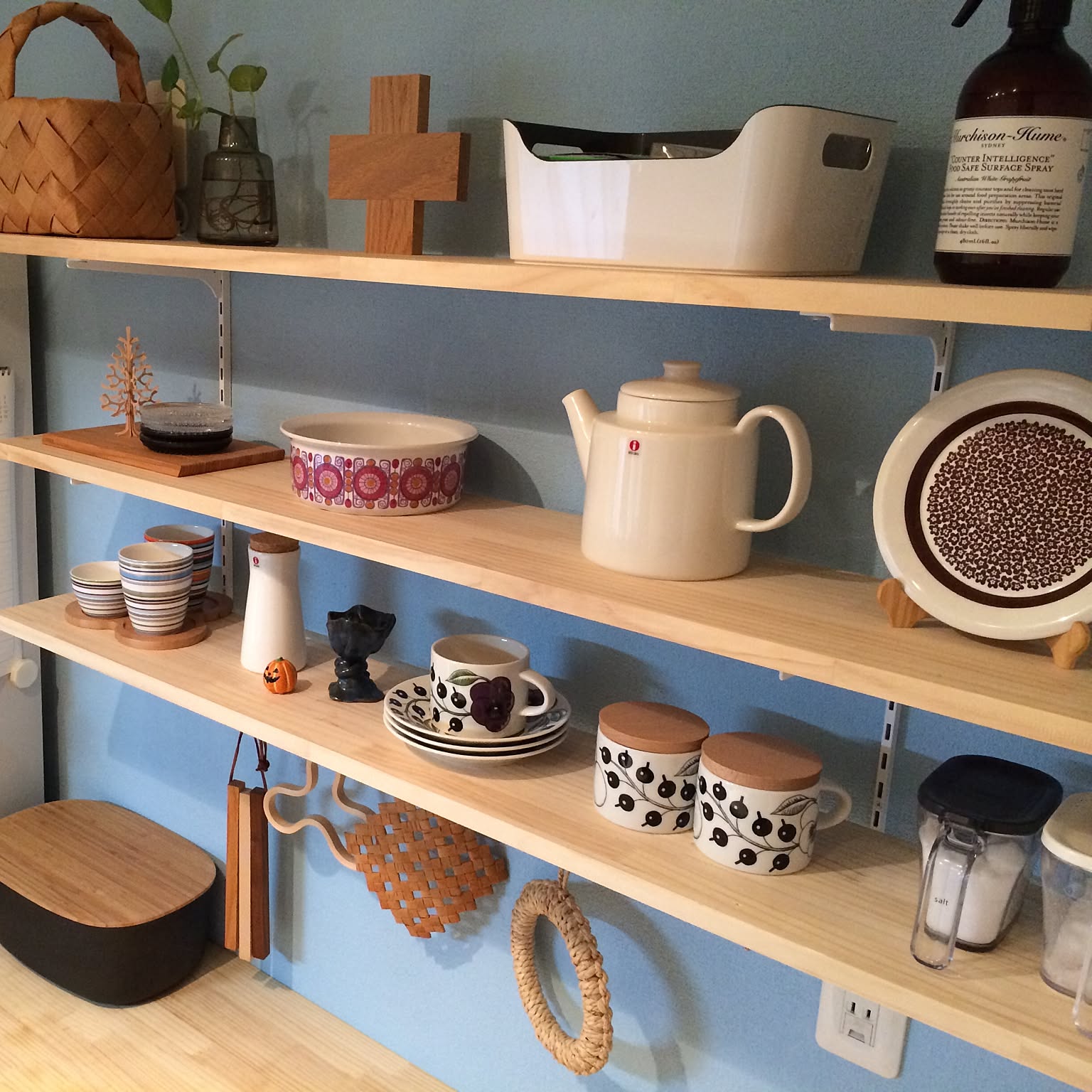 憧れの北欧食器、パラティッシのパープルカラーがある暮らし  