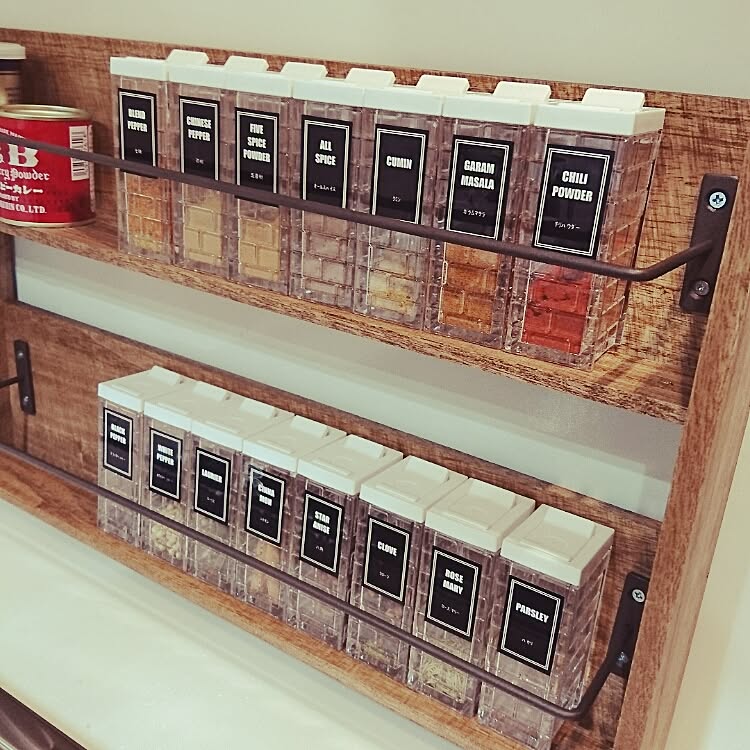 いろいろな使い方ができる、セリアのアイアンウォールバー  