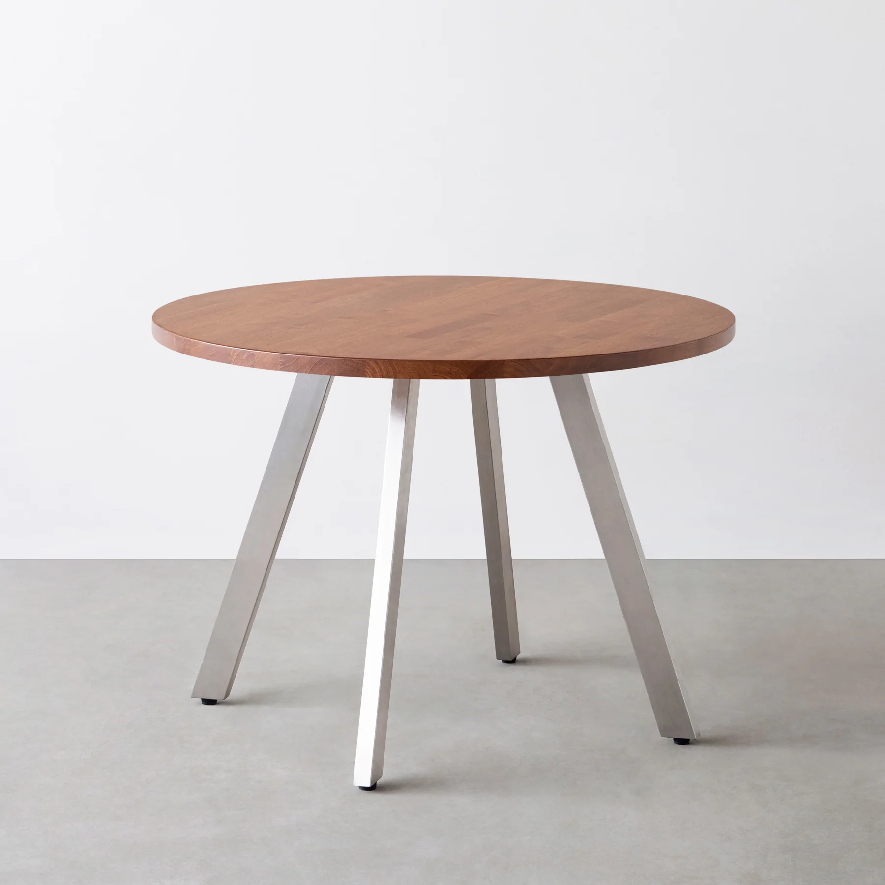 規格」よりも「あなたの暮らし」に寄り添うラウンドテーブル THE CAFE