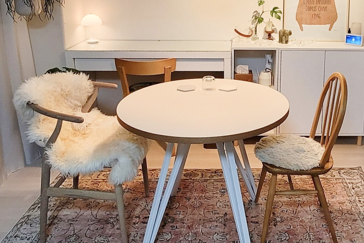 規格」よりも「あなたの暮らし」に寄り添うラウンドテーブル THE CAFE