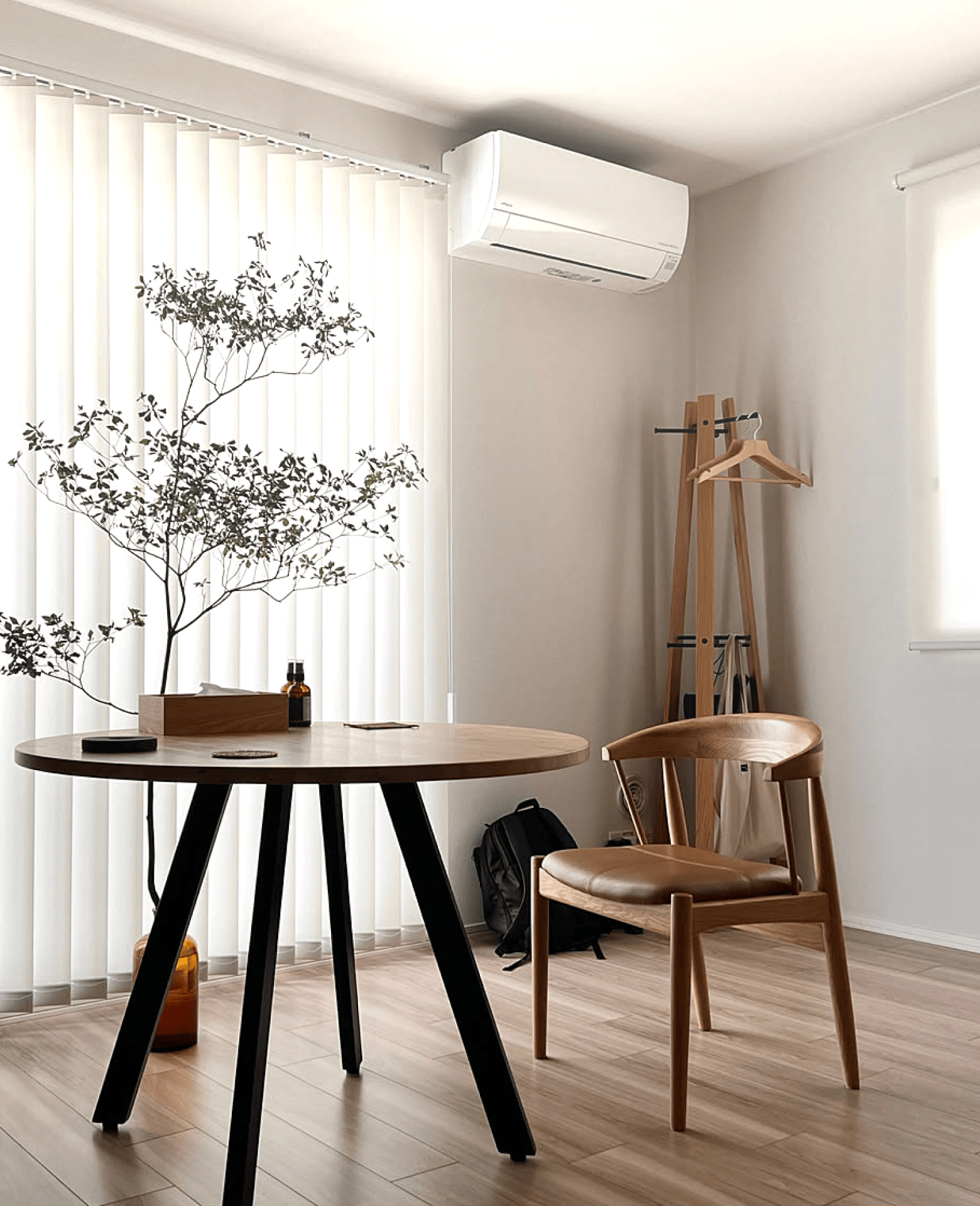 ダイニングの新定番 丸テーブル – KANADEMONO