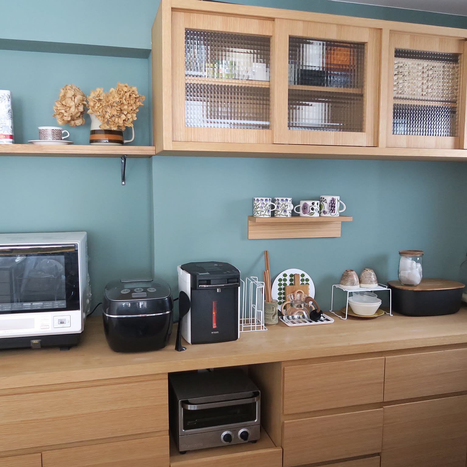 「使い勝手の良い見せる収納◎爽やかクールな北欧スタイル」憧れのキッチン vol.110 sofaisanaさん