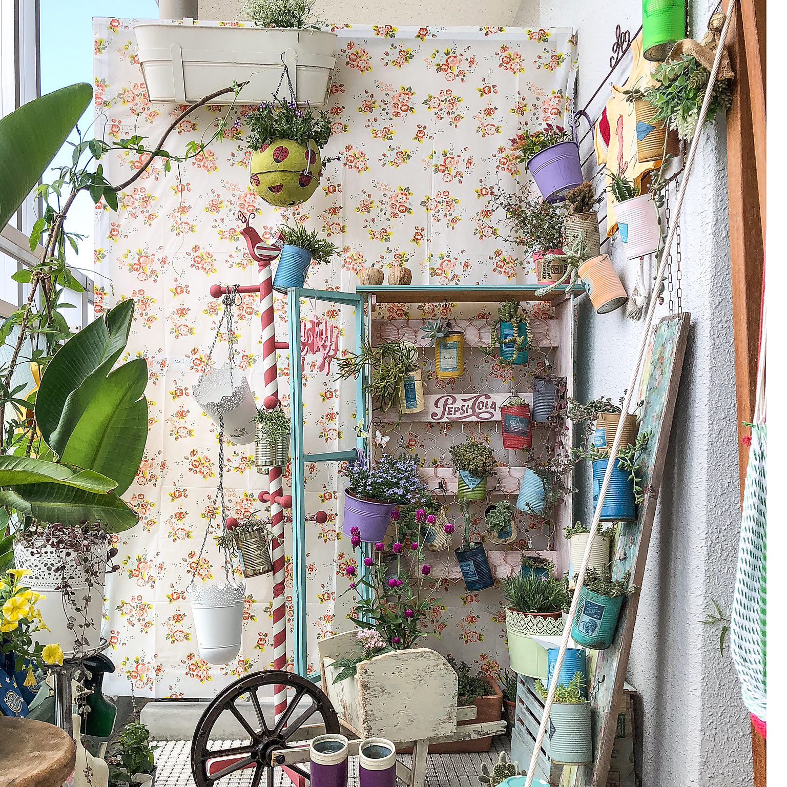 おうちに優しさと甘さをプラス♡花柄インテリアの魅力