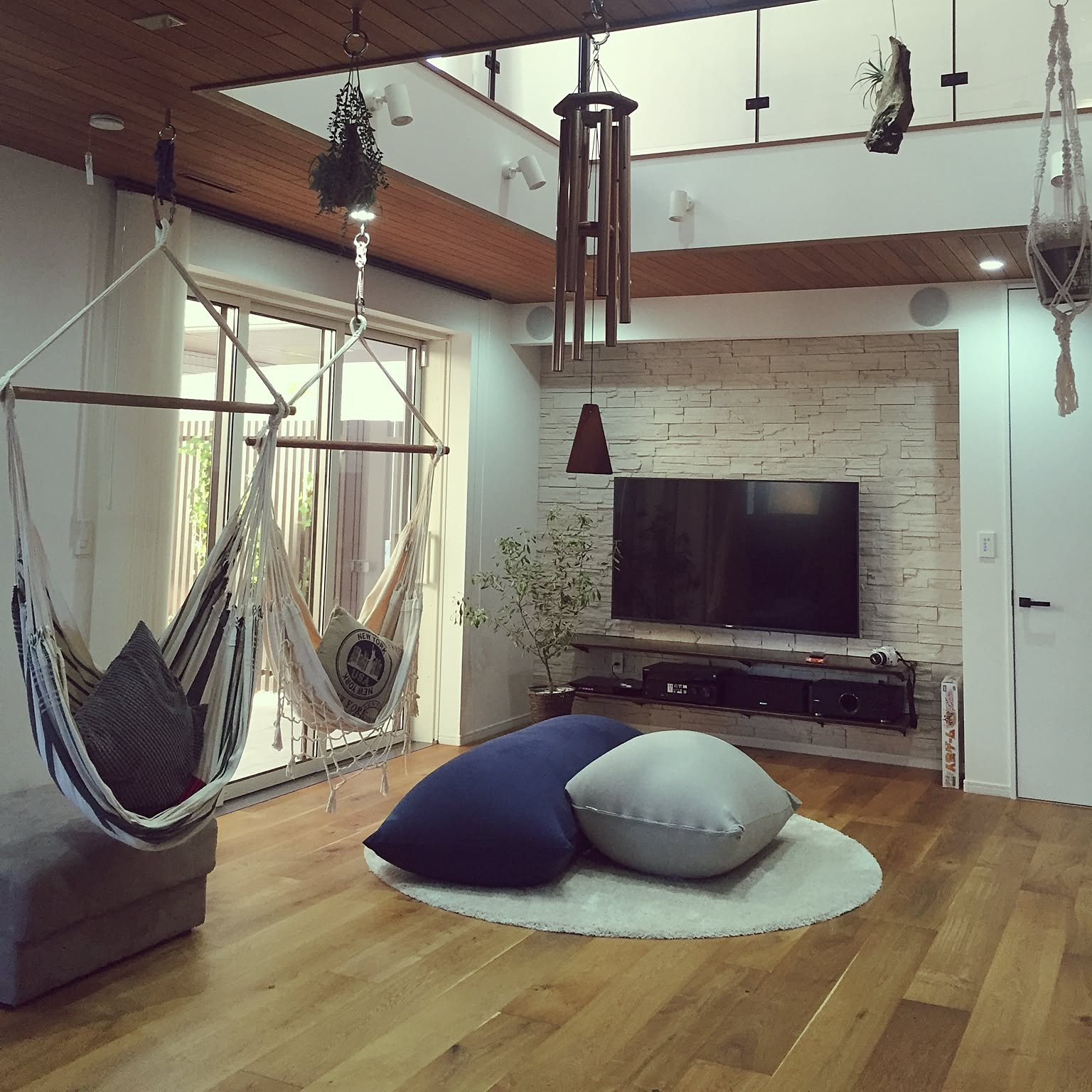 Yogiboや無印良品のビーズソファで快適床生活