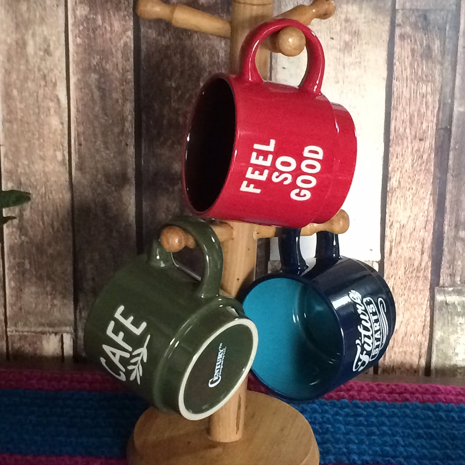 セリアのマグカップで、ほっこりティータイムを