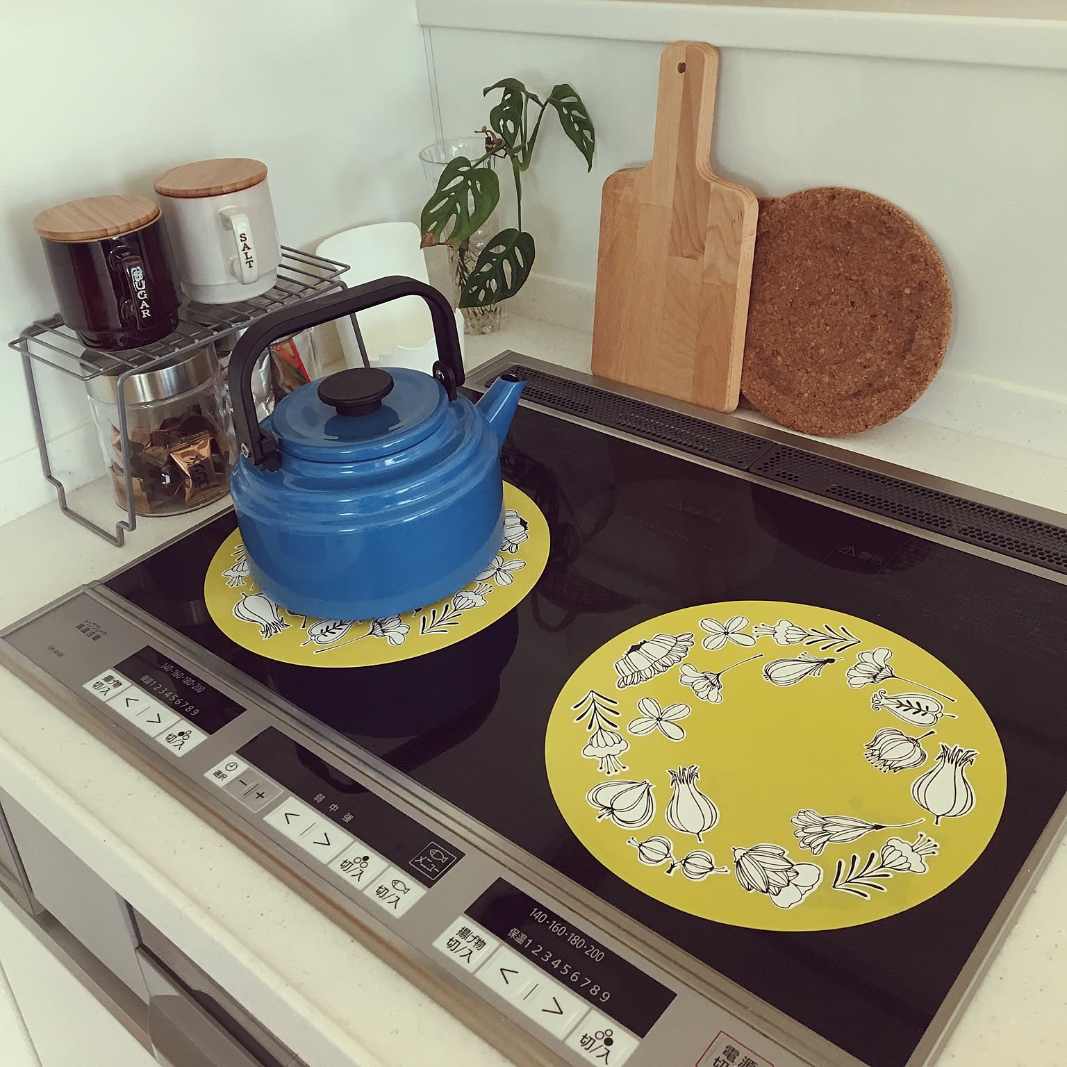 家事楽キッチンを目指して♪コンロ周りの汚れを防ぐ方法