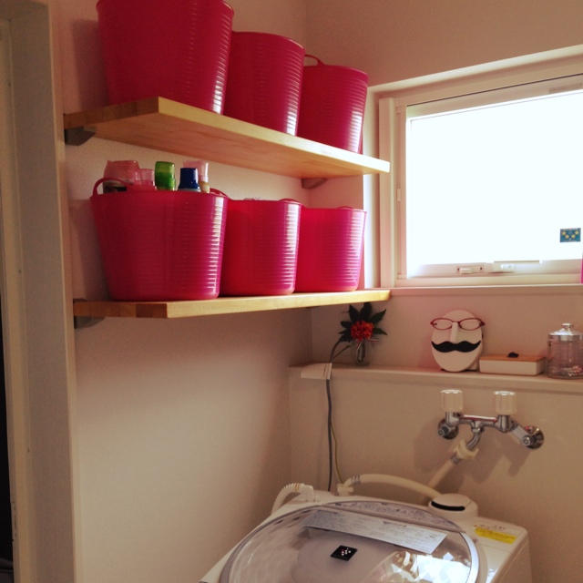 毎日の洗濯が楽々 洗濯機周りをスッキリさせる10の方法 Roomclip Mag 暮らしとインテリアのwebマガジン
