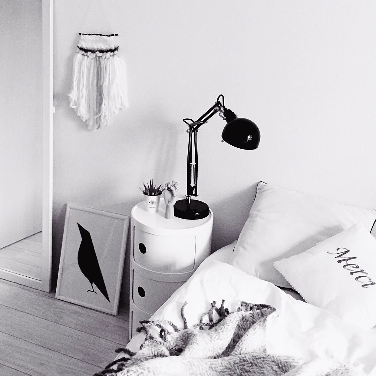 センス抜群☆コンポニビリで作る洗練された寝室10選