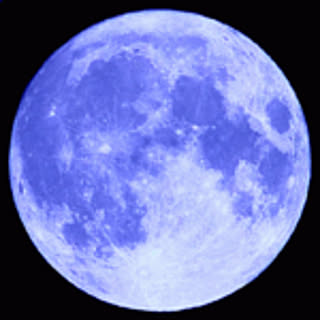 lucia.blumoon