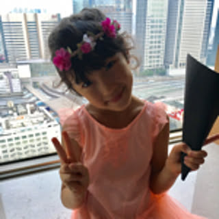 momo-pinkdolphin
