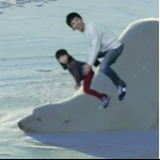 R