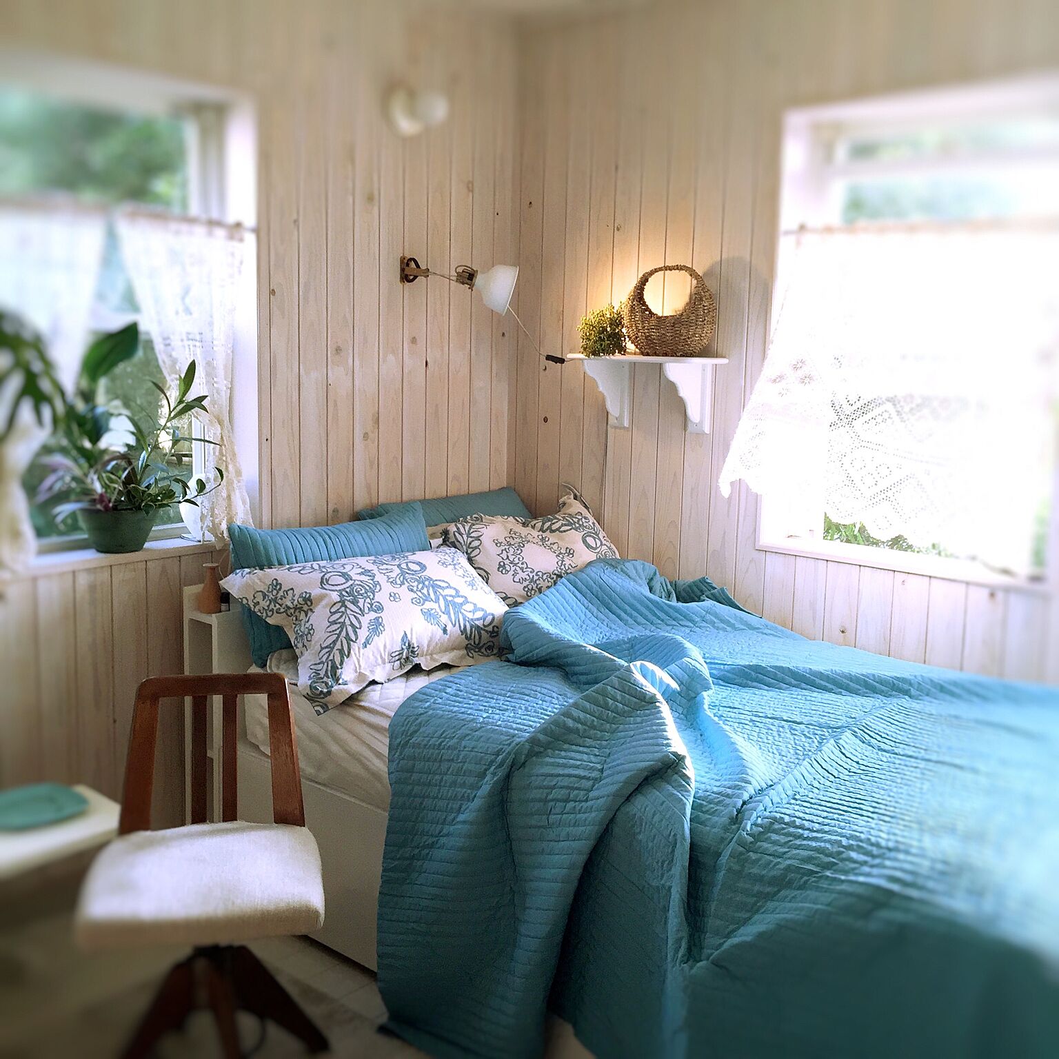 夏を快適に過ごすベッドルームの作り方 10のコツ Roomclip Mag 暮らしとインテリアのwebマガジン