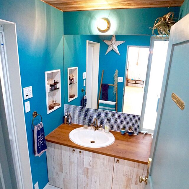 洗面所 壁紙のおしゃれなインテリアコーディネート レイアウトの実例 Roomclip ルームクリップ