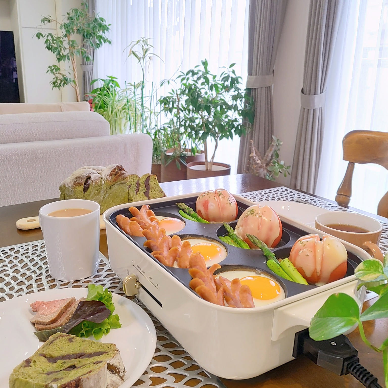本格メニューもお手軽♪可愛くてかしこいBRUNOのホットプレート 本格メニューもお手軽♪可愛くてかしこいBRUNOのホットプレート