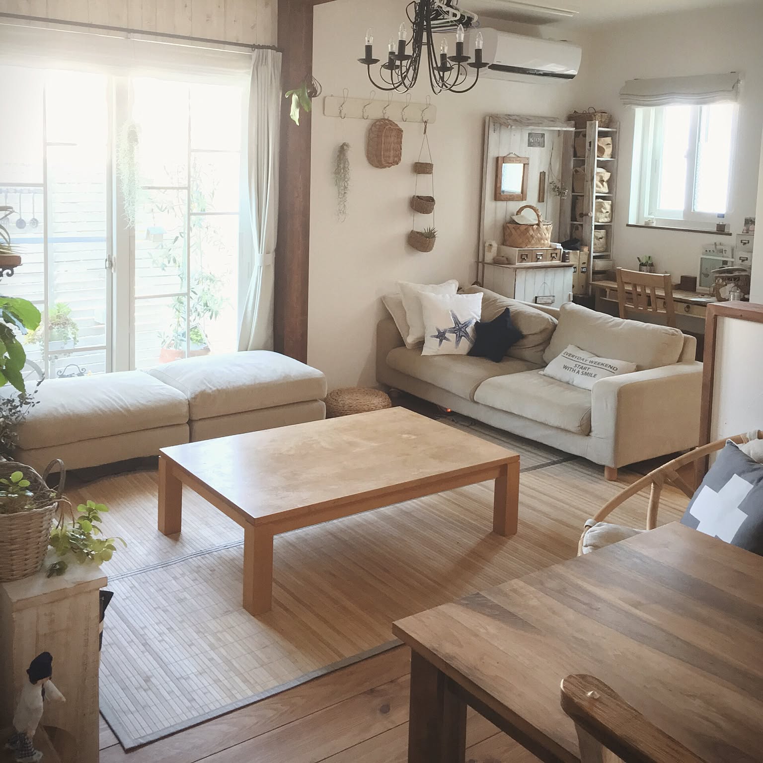 ソファ周りのお悩み解決!無印良品×ニトリで安らぎ空間 ソファ周りのお悩み解決!無印良品×ニトリで安らぎ空間