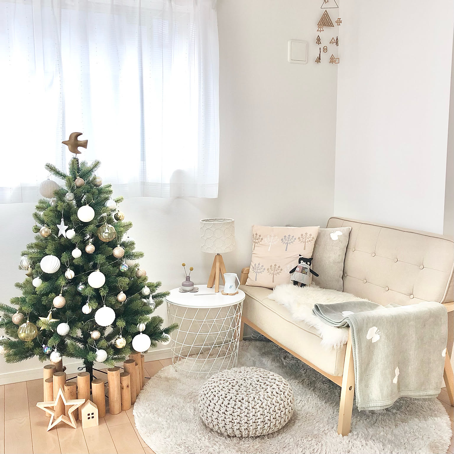 クリスマスツリーのおすすめ商品とおしゃれな実例 | RoomClip クリスマスツリーのおすすめ商品とおしゃれな実例 | RoomClip