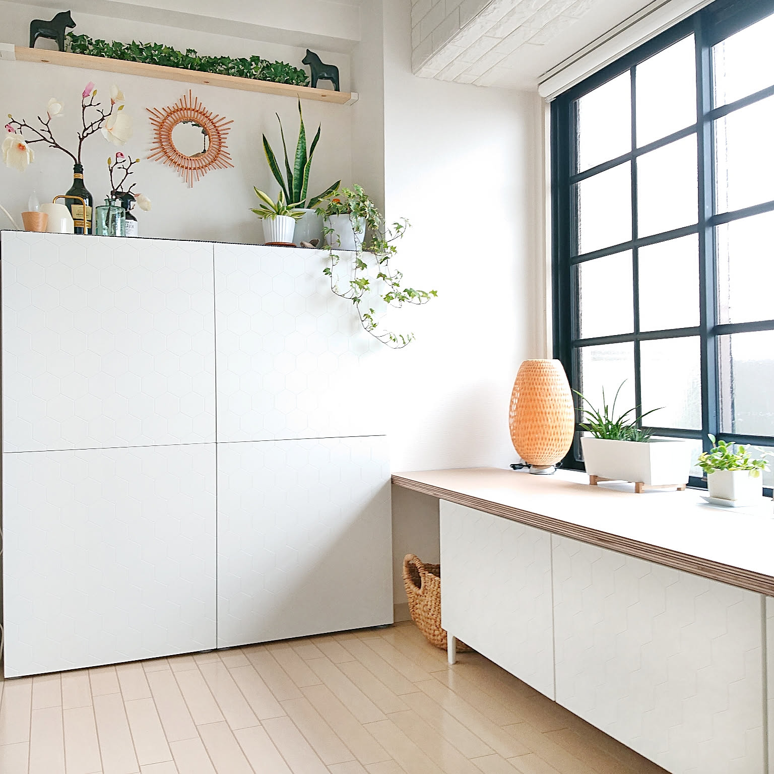 すっきり洗練された収納を作る！IKEAのBESTÅを使った実例