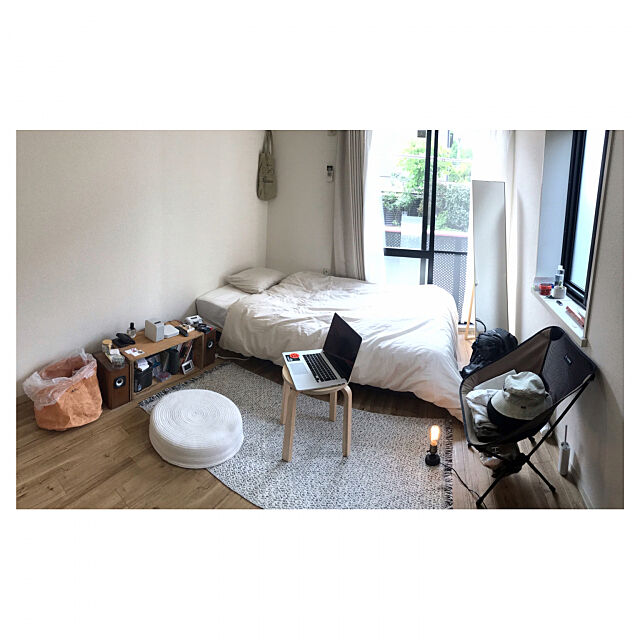「15m2。厳選アイテムで自分らしさを。大きな家具を置かないシンプルライフ」 by hitori_gurashi_さん