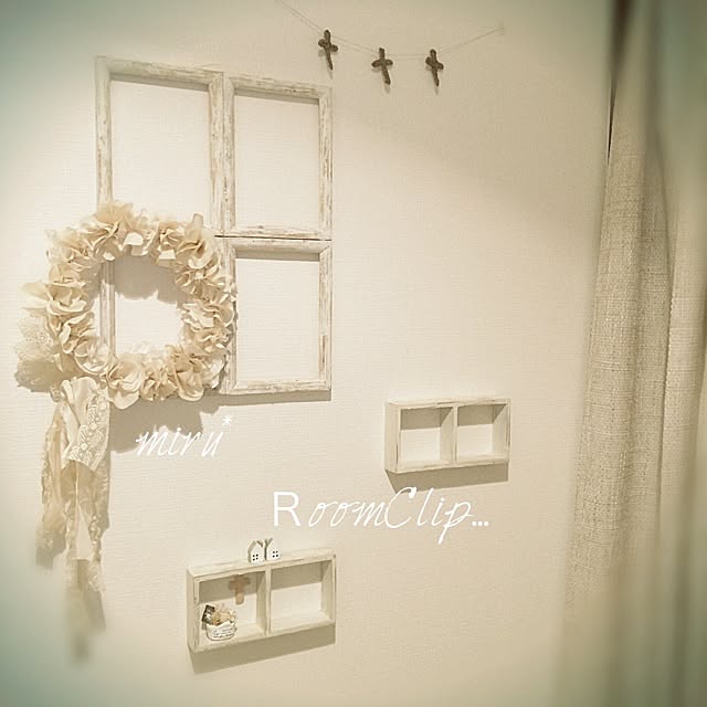 壁にファブリックを お部屋に上質なアクセントを添えるアイデア10選 Roomclip Mag 暮らしとインテリアのwebマガジン 壁にファブリックを お部屋に上質なアクセントを添えるアイデア10選 Roomclip Mag 暮らしとインテリアのwebマガジン