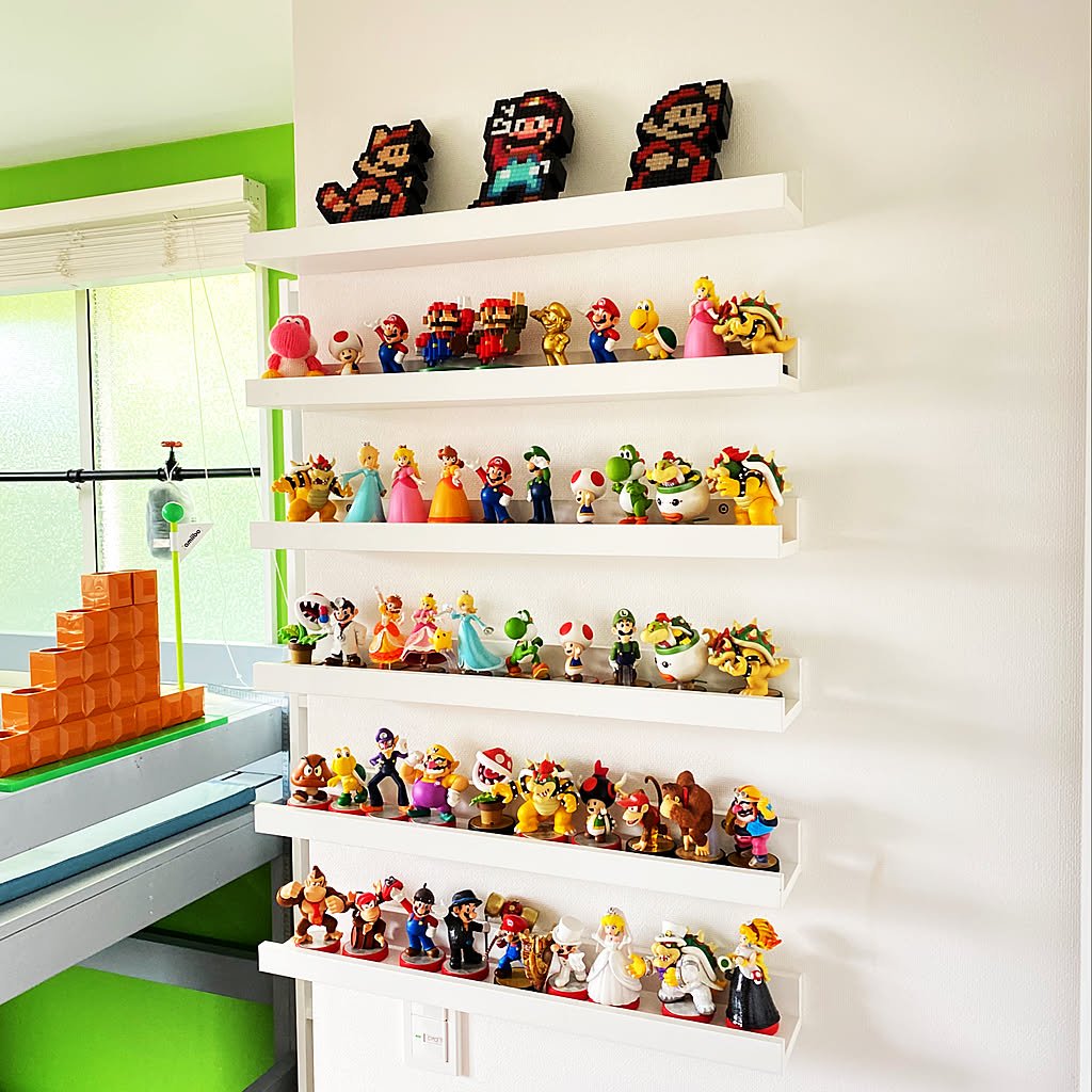 Mario Character Display Rack