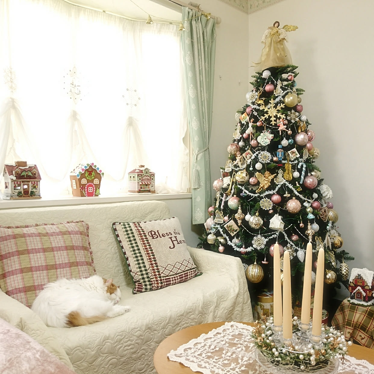 リビング/クリスマス/クリスマスディスプレイ/クリスマスツリー/海外インテリアに憧れる&hellip;などのインテリア実例 20191113