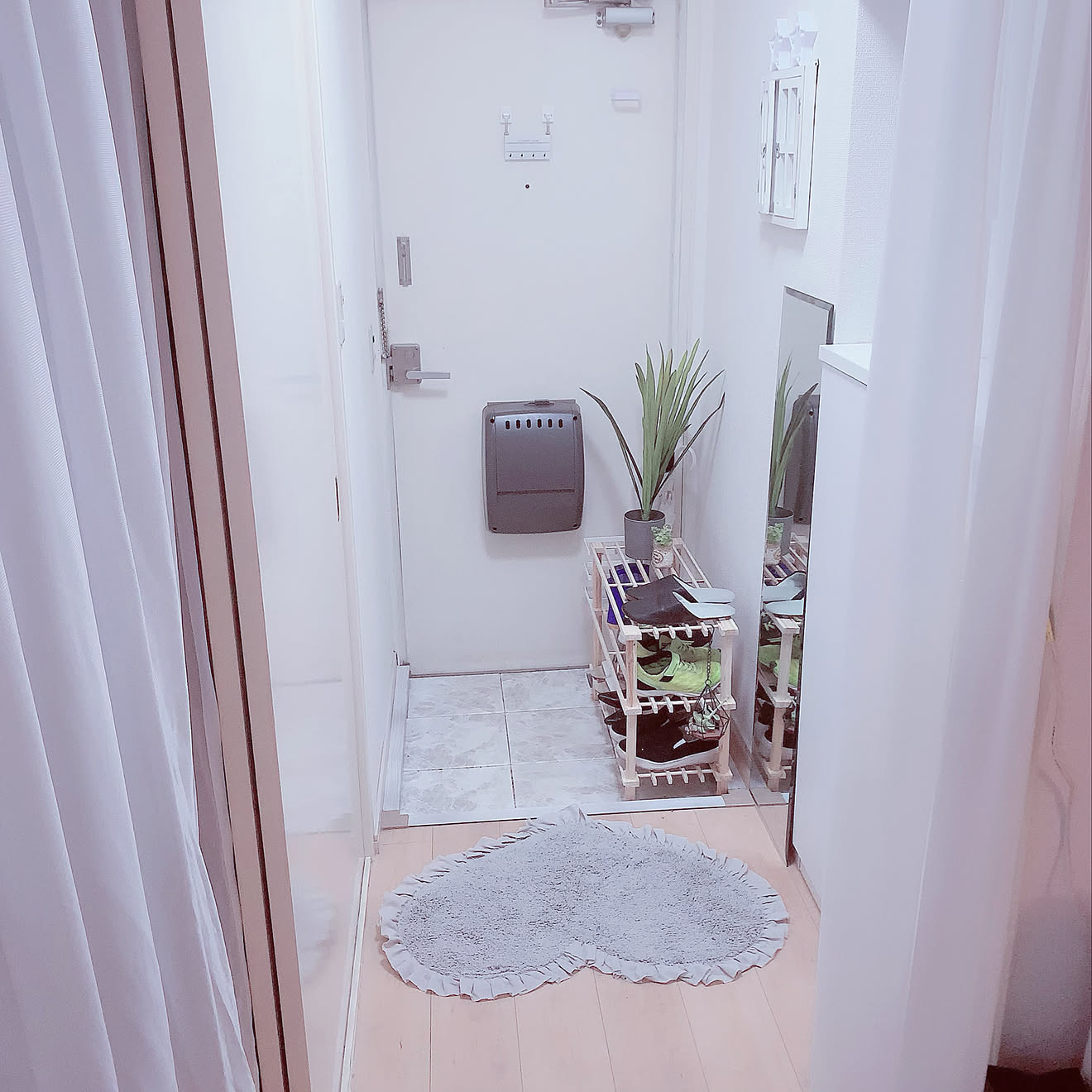 シューズラック/ニトリデコホーム/ニトリのハート型マット/激狭玄関/狭い玄関&hellip;などのインテリア実例 20201021 2004