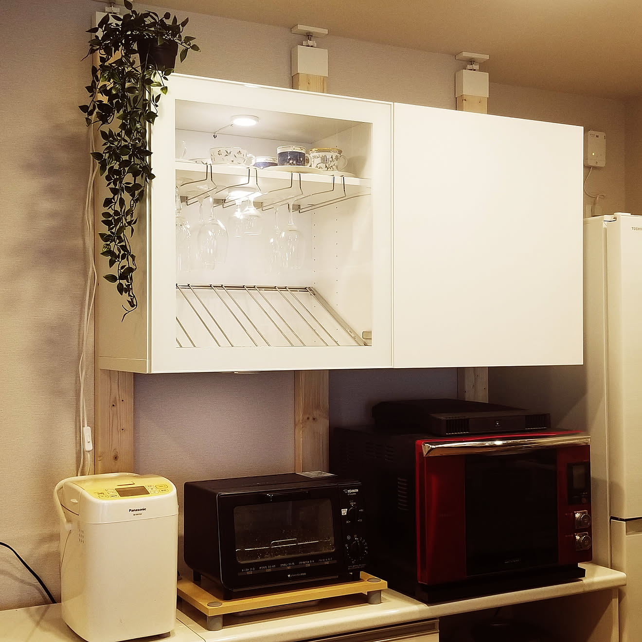キッチン/ラブリコ 2×4/labrico 2×4/食器棚DIY/吊戸棚...などのインテリア実例 2019