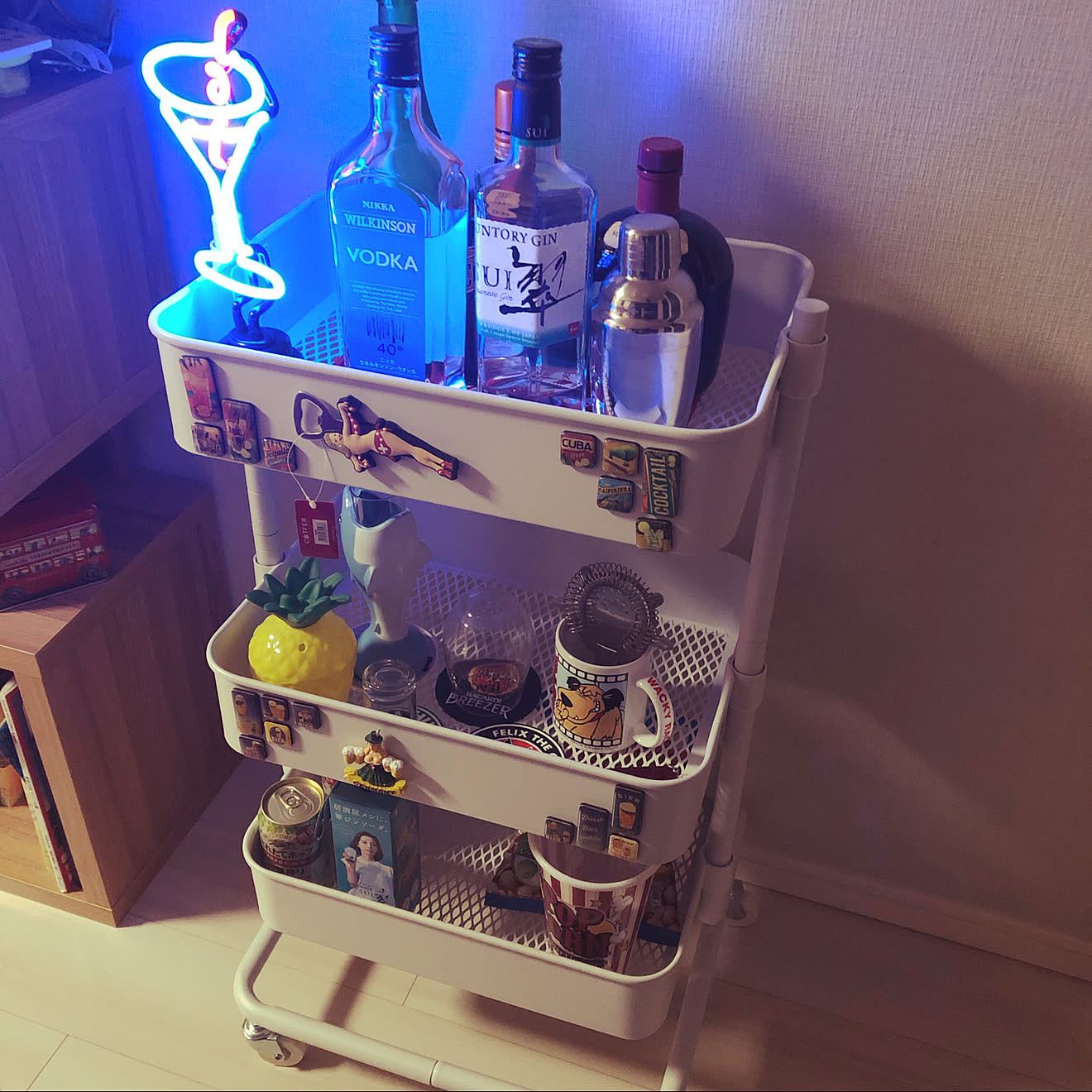 お酒コーナー/キッチンワゴン/ミニバー風/バーカウンター/アメリカン雑貨&hellip;などのインテリア実例 20210202 210823