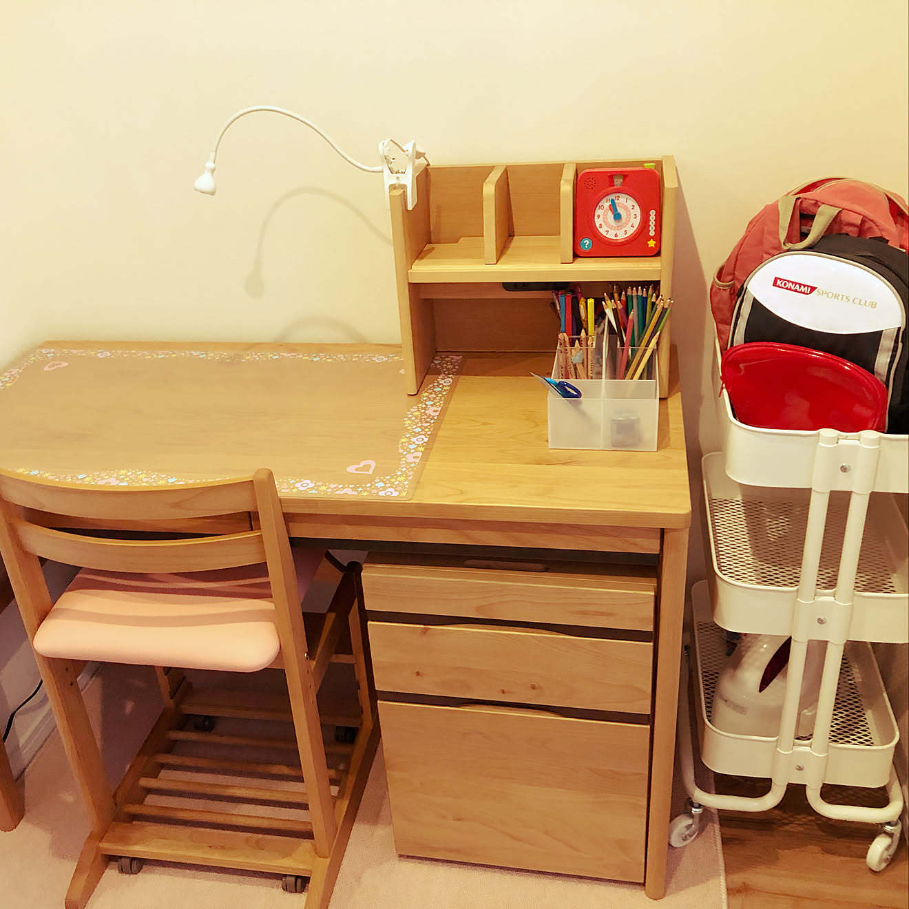 コイズミ学習デスク/学習机/無印良品/リノベーション物件/狭いけど諦めない!...などのインテリア実例 20190507 120814 | RoomClip(ルームクリップ) コイズミ学習デスク/学習机/無印良品/リノベーション物件/狭いけど諦めない!...などのインテリア実例 20190507 120814 | RoomClip(ルームクリップ)