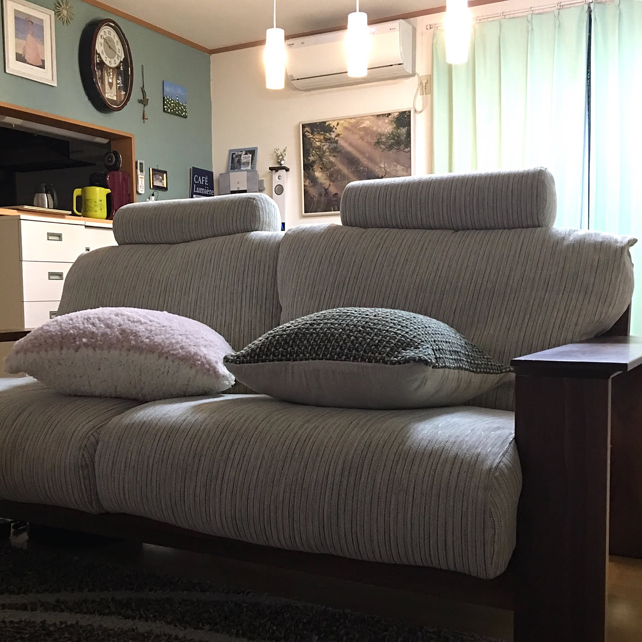部屋全体/雨ですね.｡.*/みかづきももこのクッションカバー/クッションカバー 手作り/ヘッドレスト&hellip;などのインテリア実例 2019