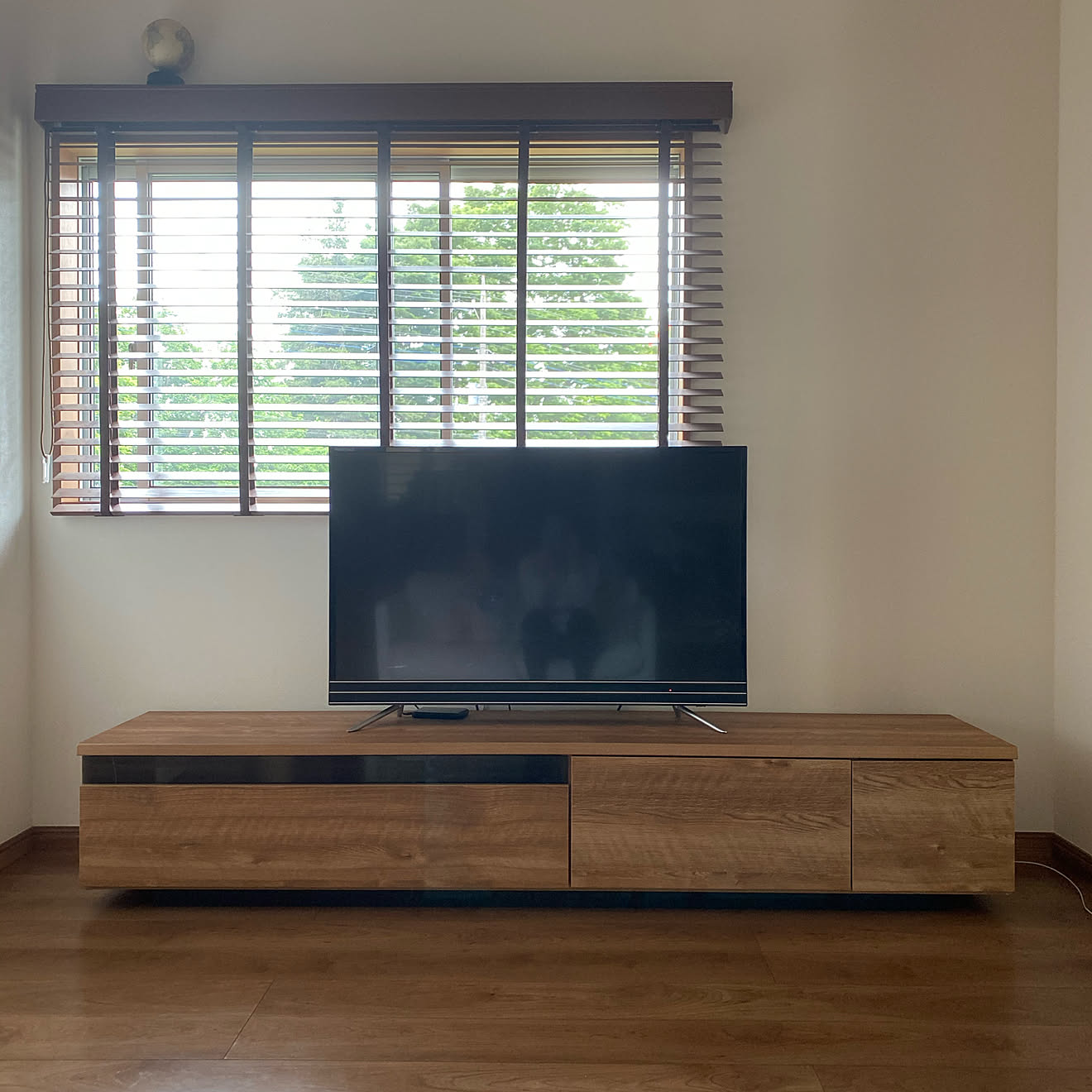 テレビ 台 窓 の 前 Capeco Africa