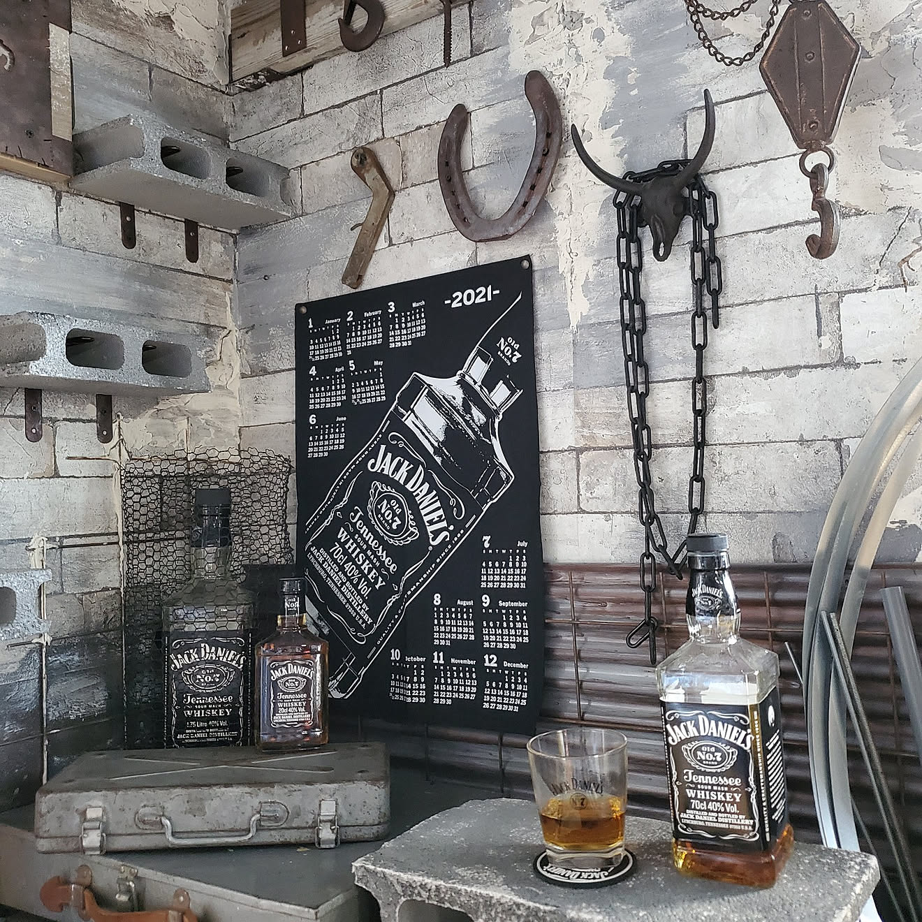 ジャックダニエル/JACK DANIEL�S/インダストリアルインテリア/廃材DIY/壁DIY&hellip;などのインテリア実例 202101