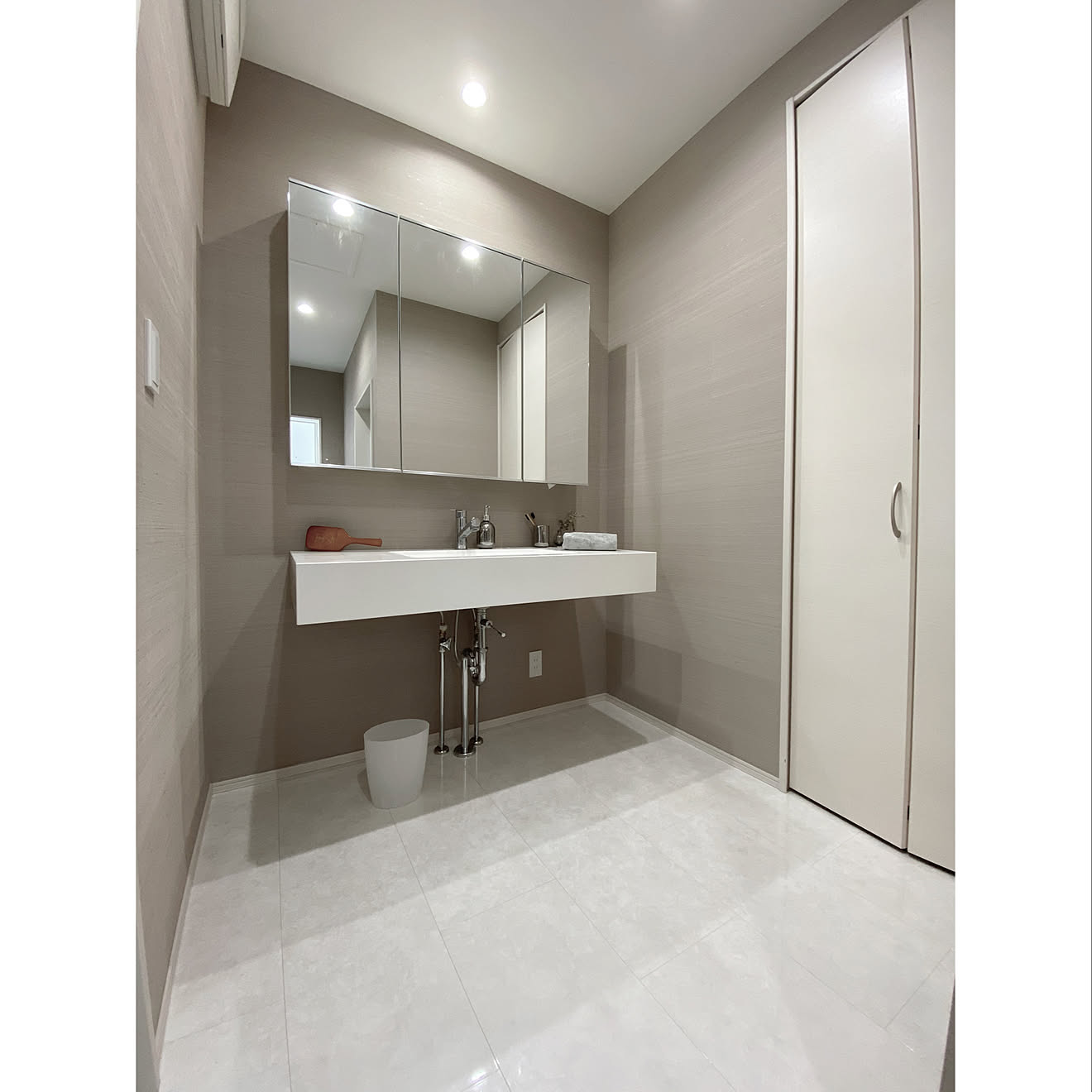 ミラー/ダウンライトLED/洗面スペース/洗面台/洗面所...などのインテリア実例 20200522 115933 ｜ RoomClip（ルームクリップ）