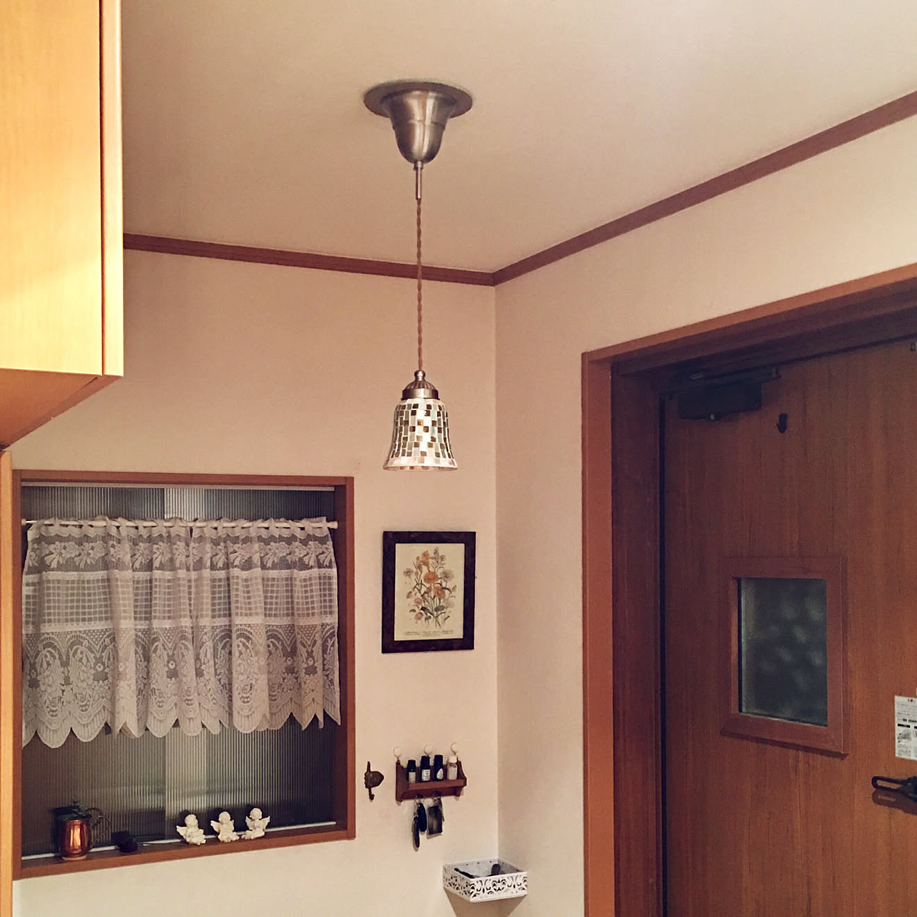 玄関/入り口/ダウンライト→ペンダントライト/輸入雑貨屋さんで見つけたもの/照明を変えました！/玄関のインテリア実例 20190225