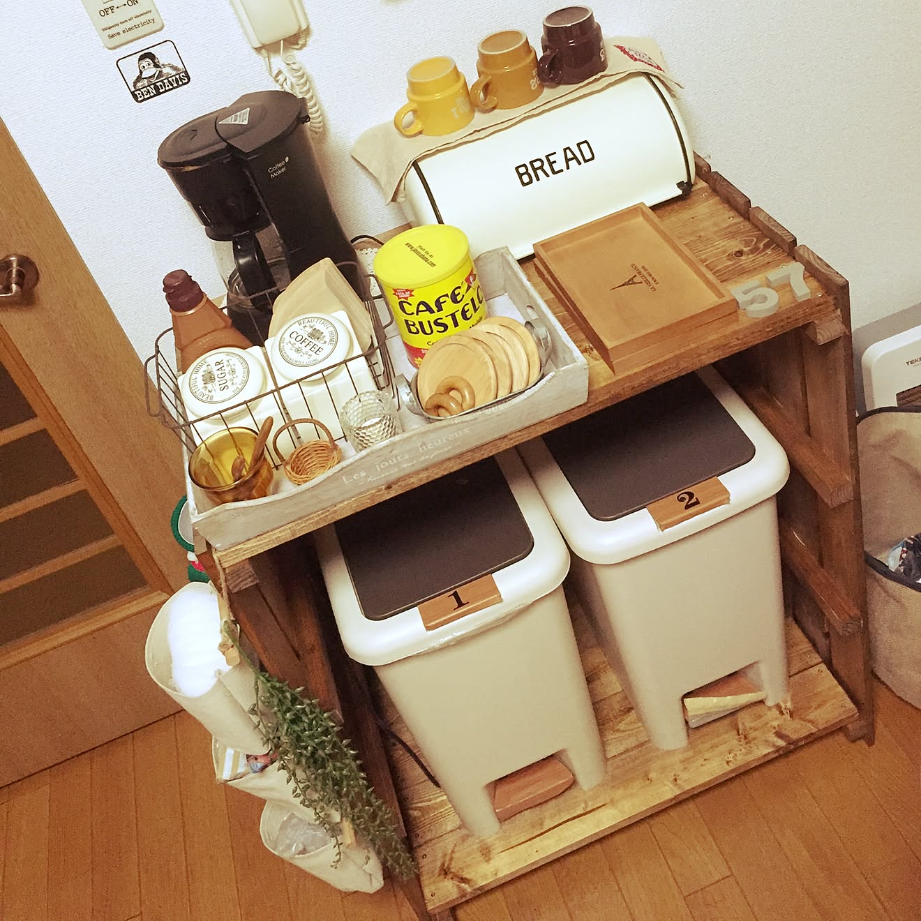 棚/すのこ端材リメイク/すのこ棚DIY/ワトコオイルダークウォルナット/スノコ棚DIY&hellip;などのインテリア実例 20150130