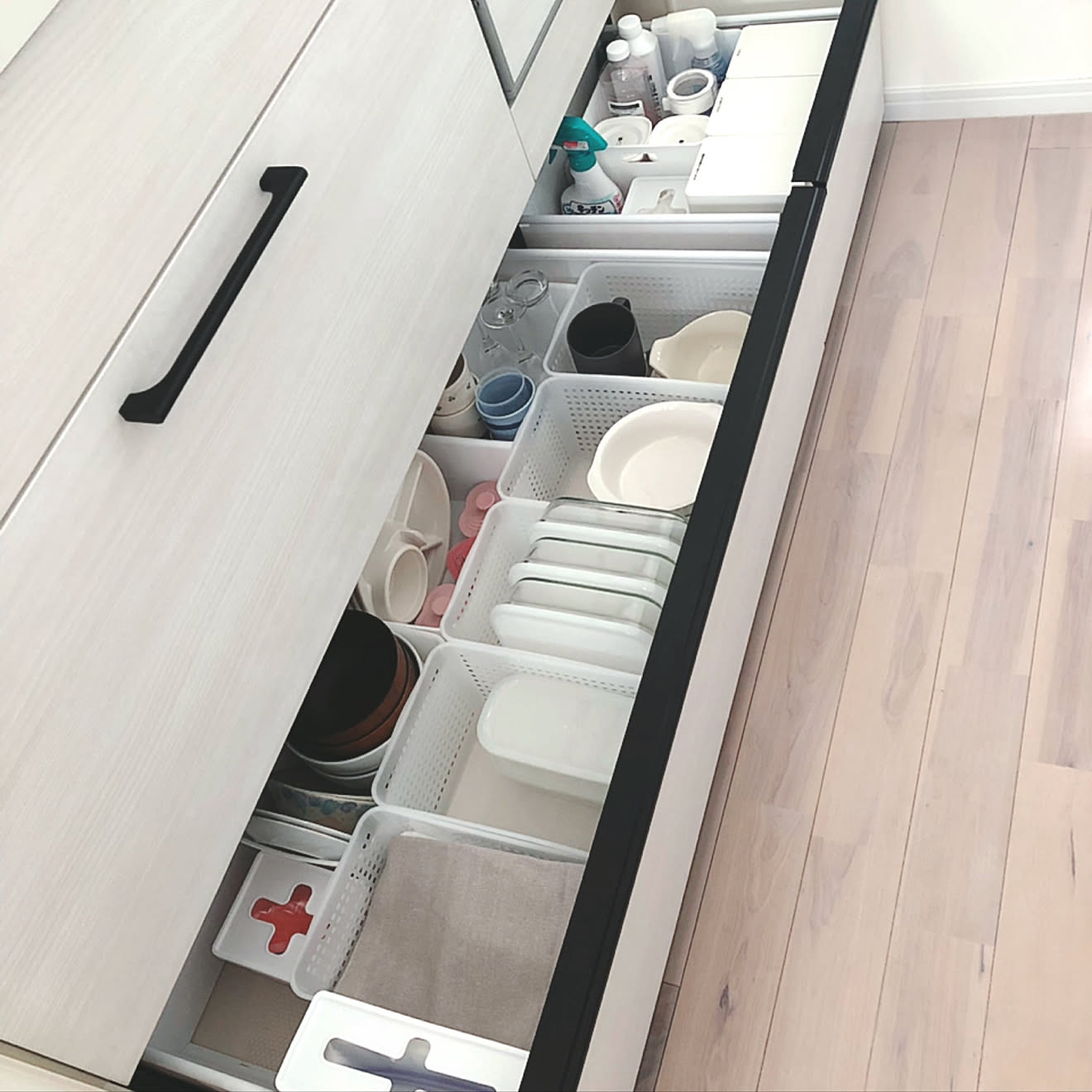 キッチン/食器収納/100均収納/カゴ収納/セリア&hellip;などのインテリア実例 20190127 171012 ｜ RoomClip