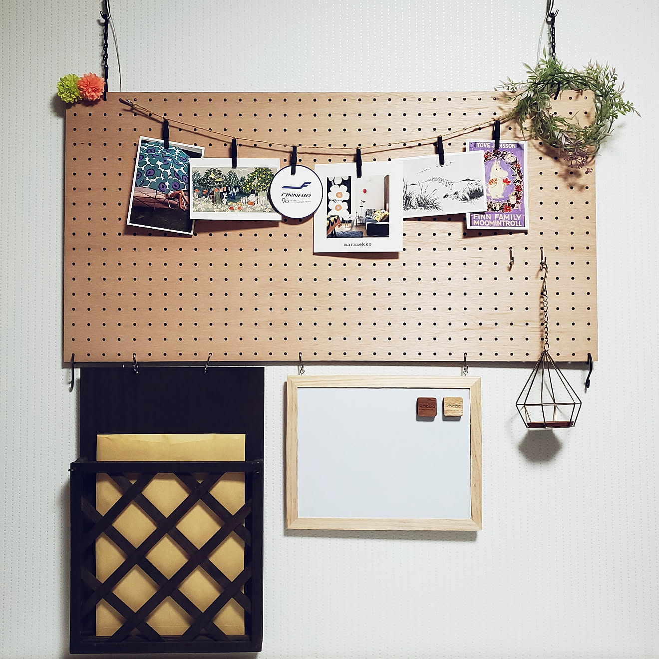 ディスプレイコーナー/マリメッコ/有孔ボード/有孔ボードディスプレイ/有孔ボード DIY&hellip;などのインテリア実例 20190925