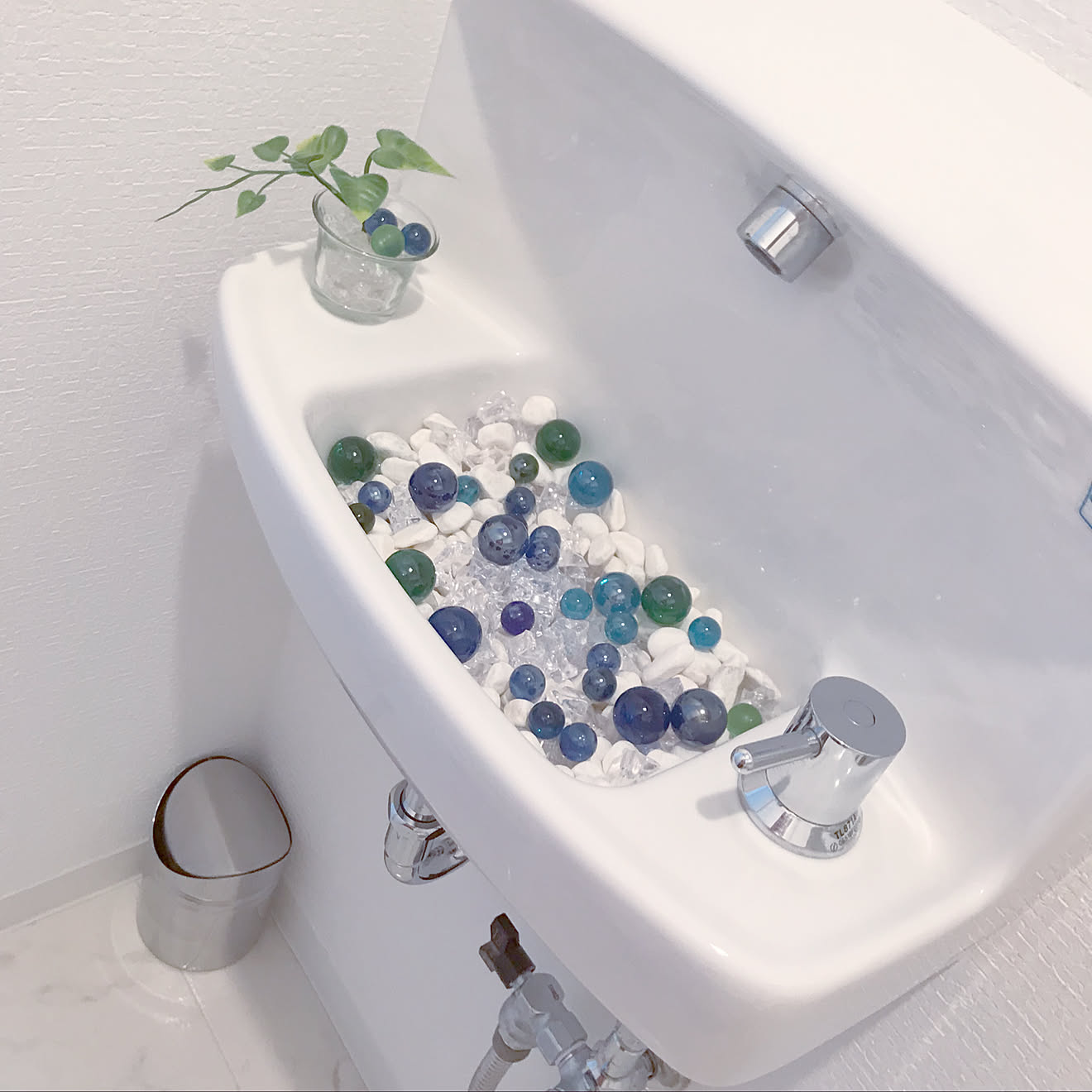 青いビー玉/ガラスの小物/KEYUCA/トイレの手洗い場/トイレ&hellip;などのインテリア実例 20190612 134548