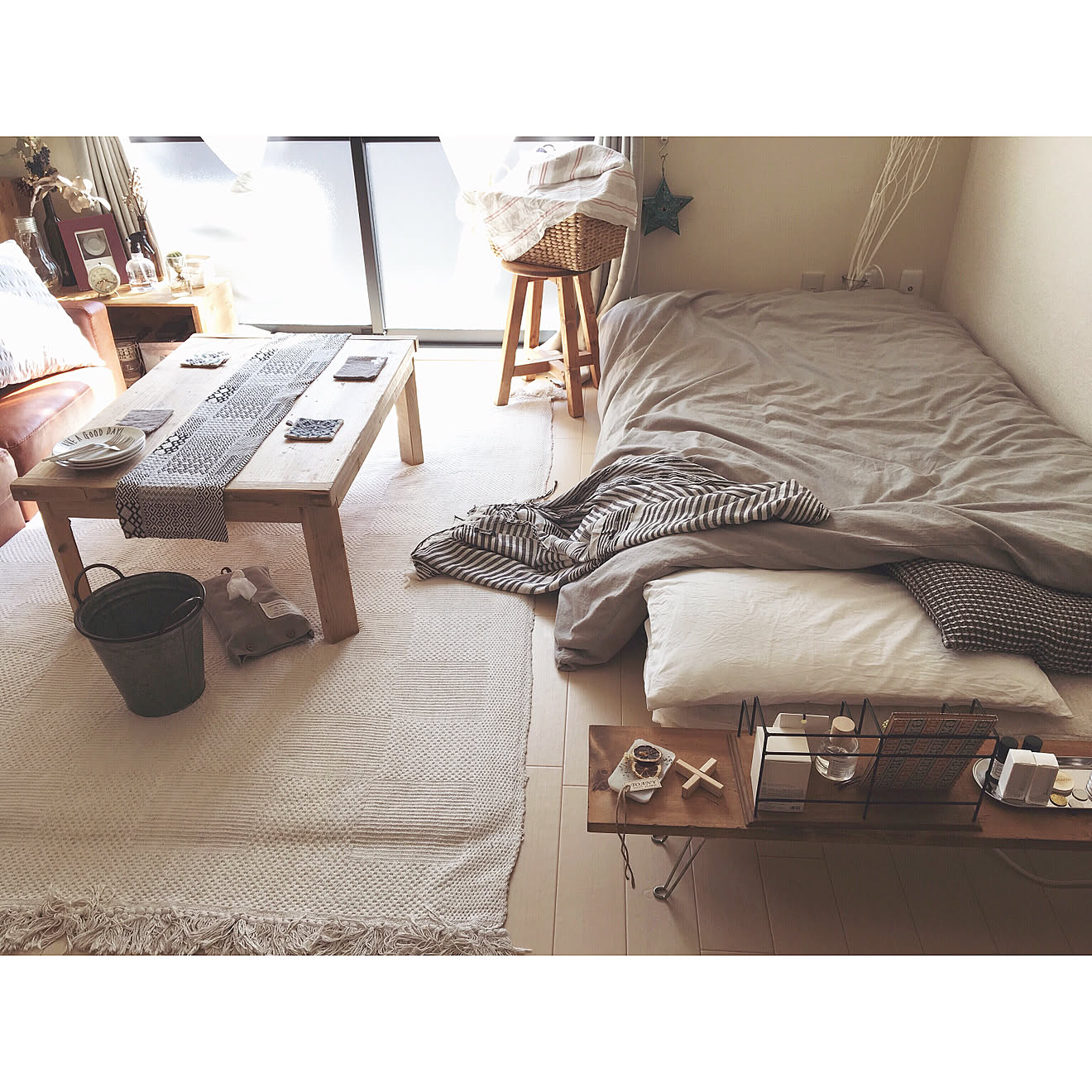 ベッド周り/ローテーブル/無印良品/一人暮らし/北欧&hellip;などのインテリア実例 20180629 213402