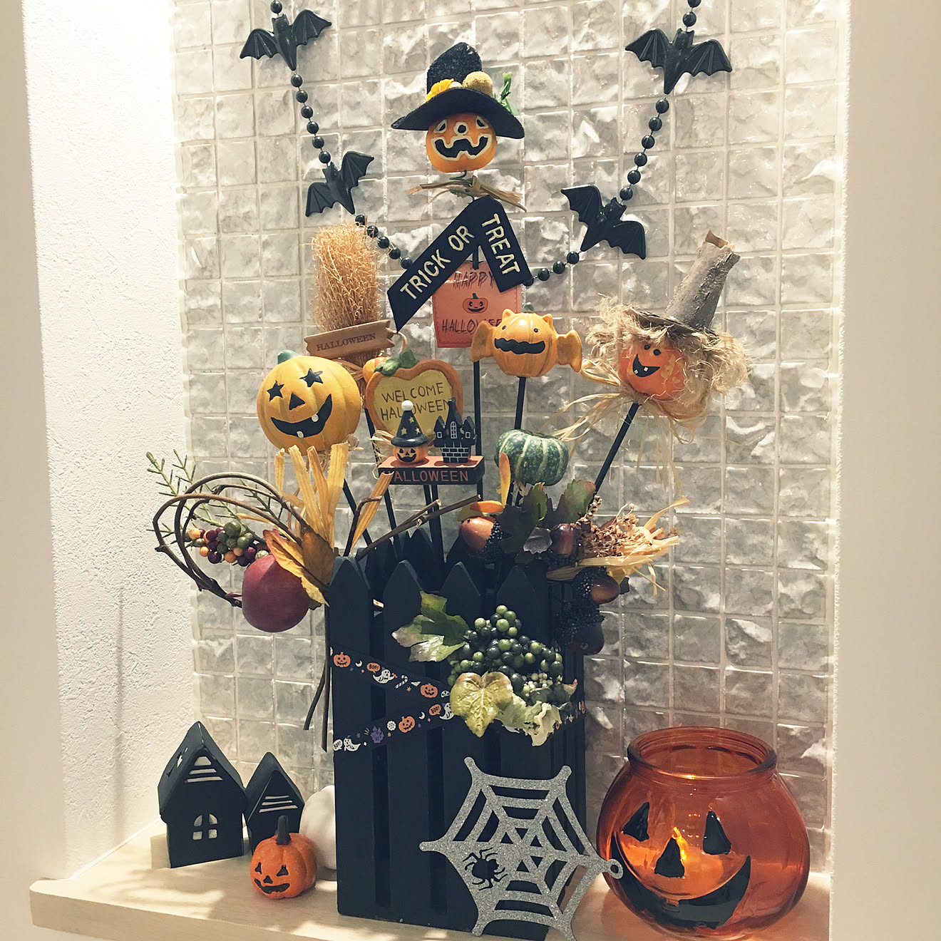 棚/モザイクタイル/ハロウィンディスプレイ/ナチュラルキッチン/100均&hellip;などのインテリア実例 20170922 233011