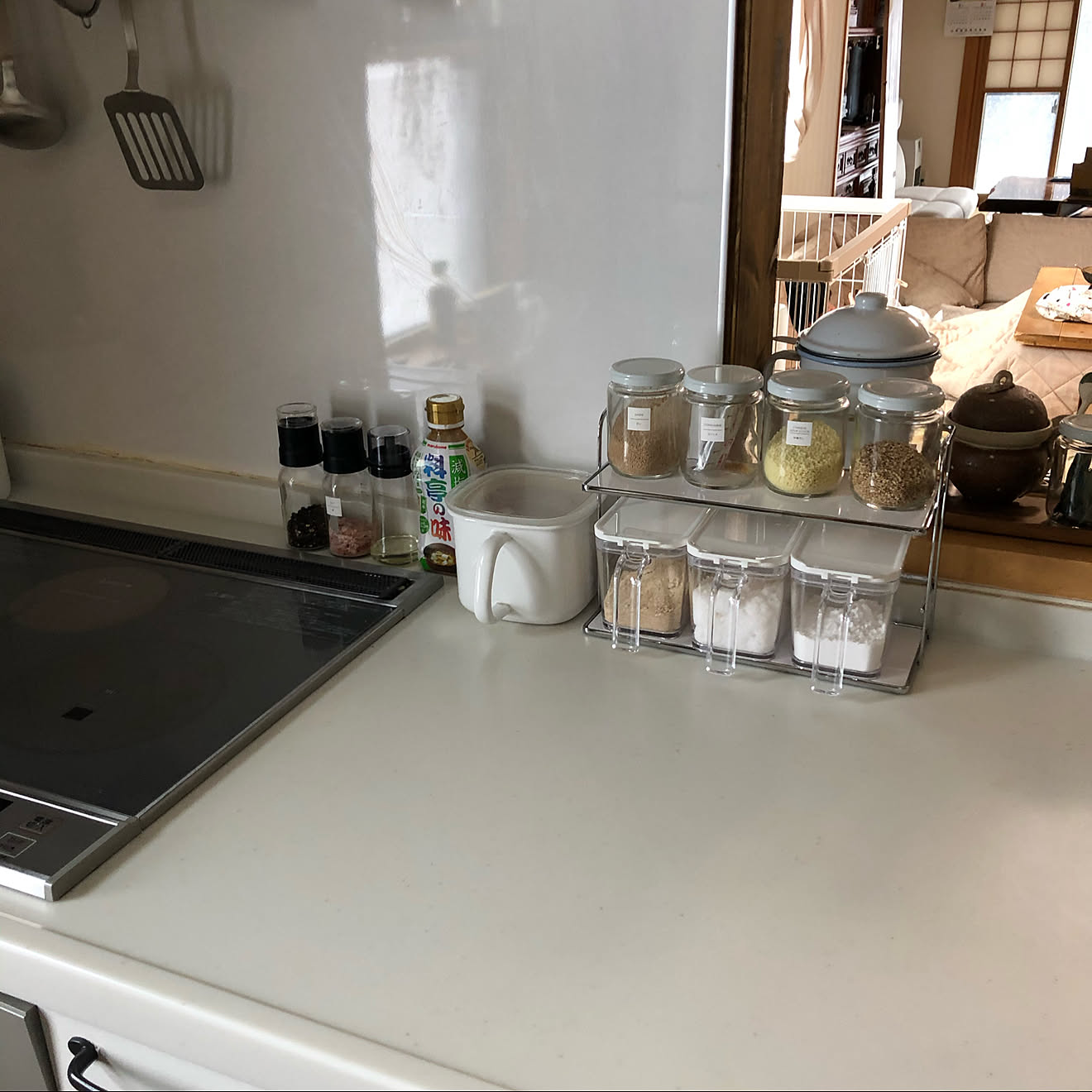 ニトリ調味料ラック/シンプルな暮らし/調味料棚/見せる収納に憧れる/おおざっぱ&hellip;などのインテリア実例 20210224 0850