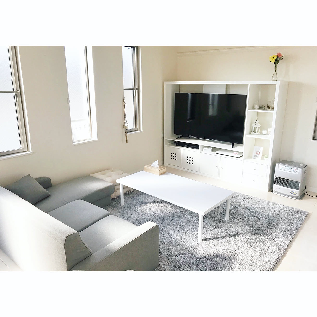部屋全体/55インチテレビ/賃貸アパート/賃貸インテリア/グレーインテリア&hellip;などのインテリア実例 20180221 2223