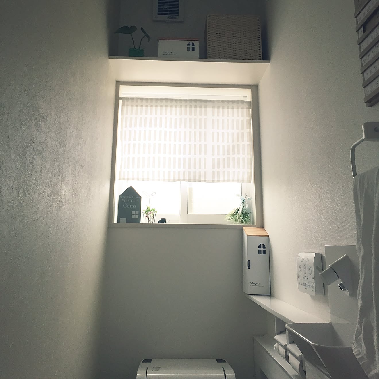 バス/トイレ/アルテック シエナ ホワイト/アルテック シエナ/トイレカーテン/カフェカーテン手作り&hellip;などのインテリア実例 2016