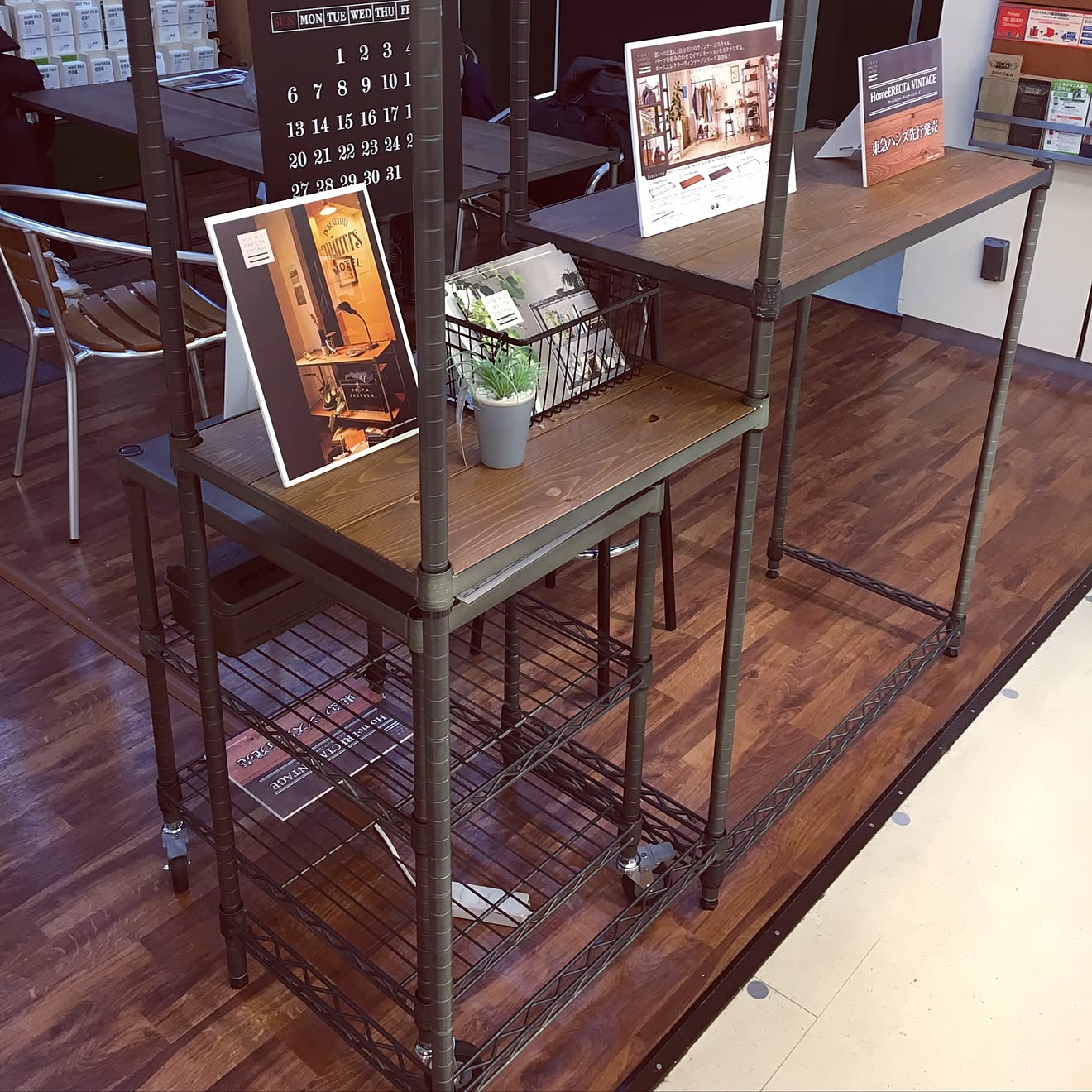 棚/インダストリアルモダンアーキテクチャ/インダストリアルインテリア/インダストリアル/ヴィンテージ風家具&hellip;などのインテリア実例
