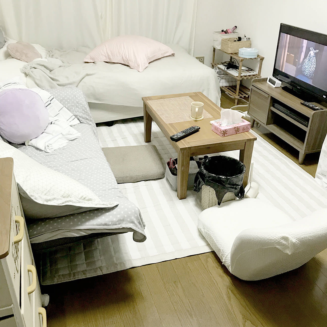 部屋全体/テレビ台/ローテーブル/一人暮らし/ニトリ&hellip;などのインテリア実例 20180911 204907