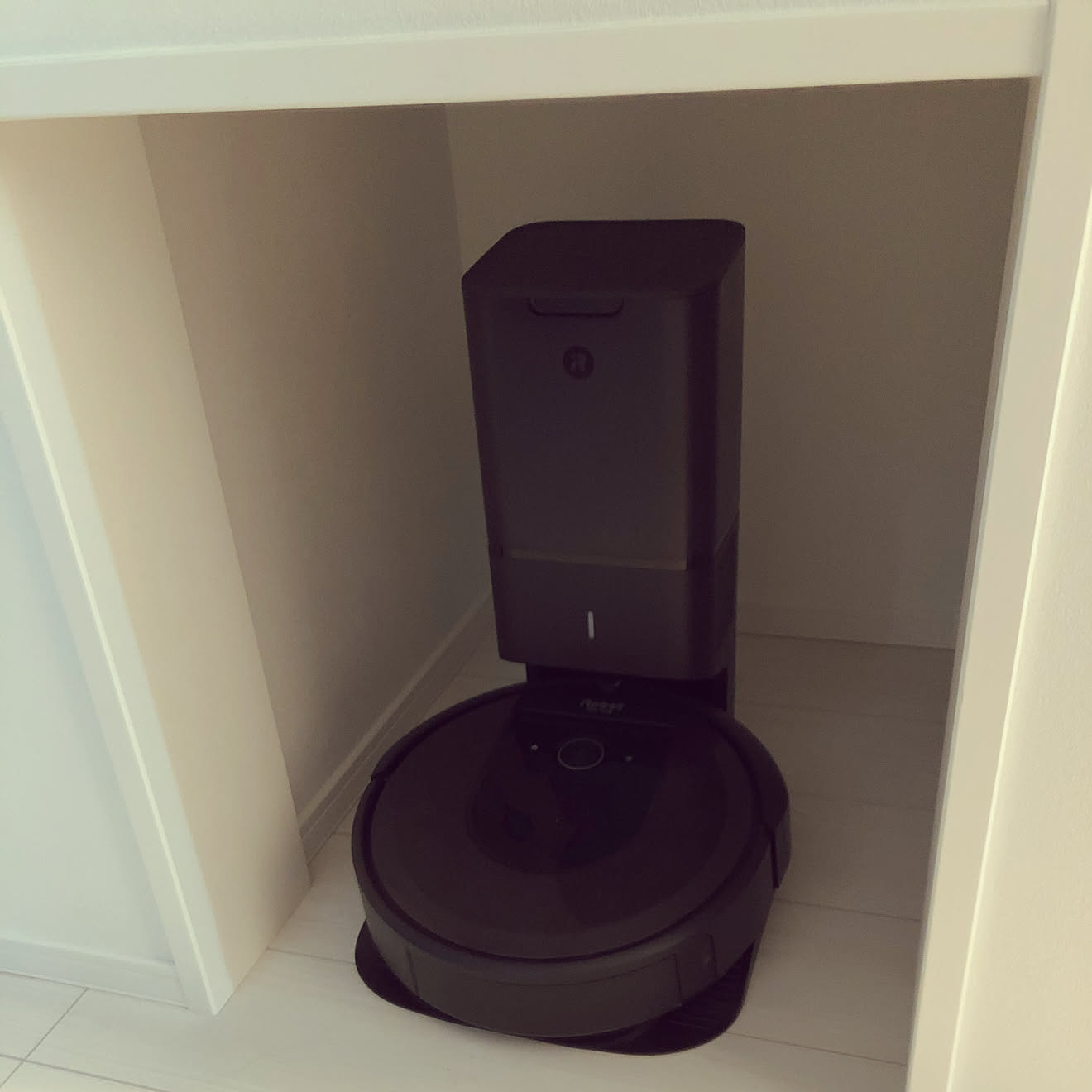 掃除嫌い/便利家電で家庭にゆとりを/ルンバi7+/ルンバ基地/造作&hellip;などのインテリア実例 20200801 134517