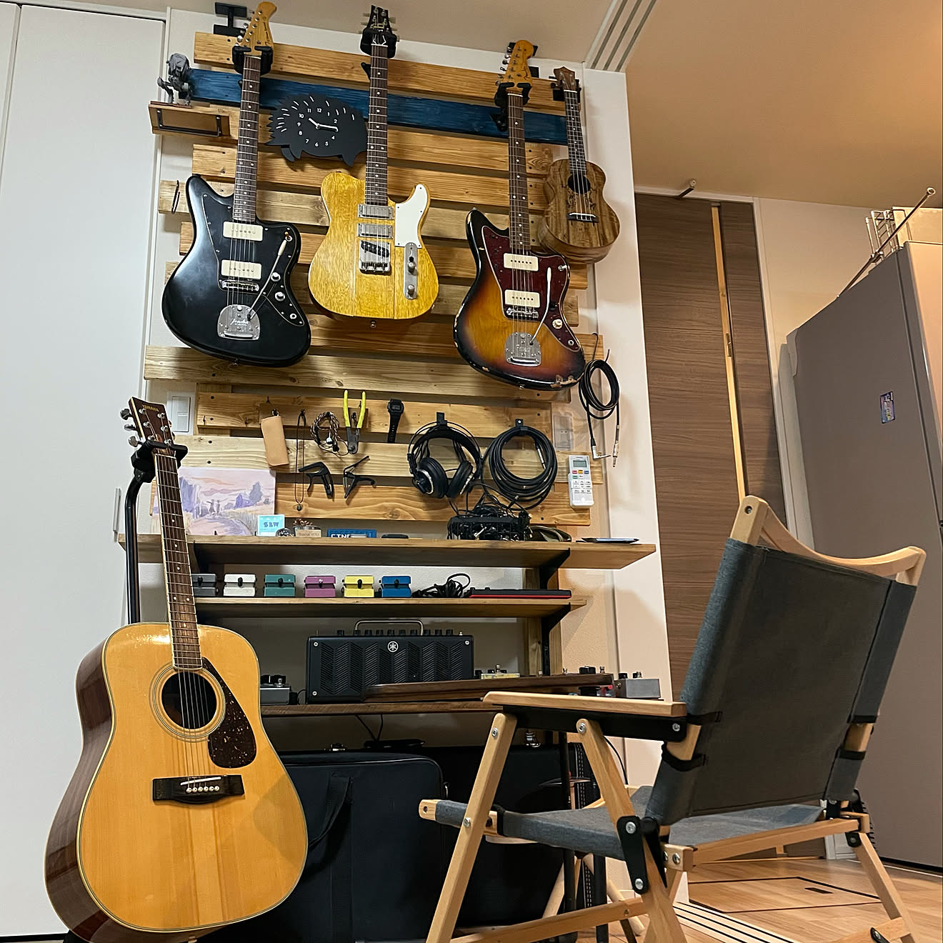 ギター壁掛け/ギターのある部屋/セリア/ラブリコでDIY/100均&hellip;などのインテリア実例 20210131 001946